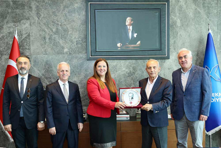 İKÜ'den Küçükçekmece Belediye Başkanı Kemal Çebi'ye Ziyaret