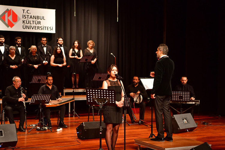 İKÜ Türk Sanat Müziği Korosu “Gönülden Gönüle” Konseri