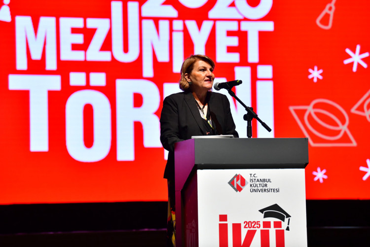 İKÜ 2024-2025 Mezuniyet Töreni 
